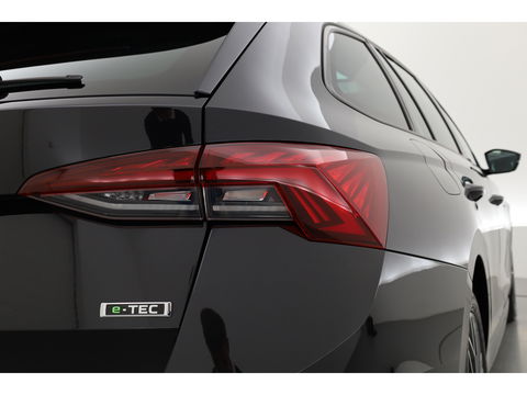 Škoda Octavia Combi 1.5 e-TSI Sport Business | Adapt. Cruise | Pano | CarPlay | Massage | Keyless | Trekhaak 1500 kg  | 4 Seasons