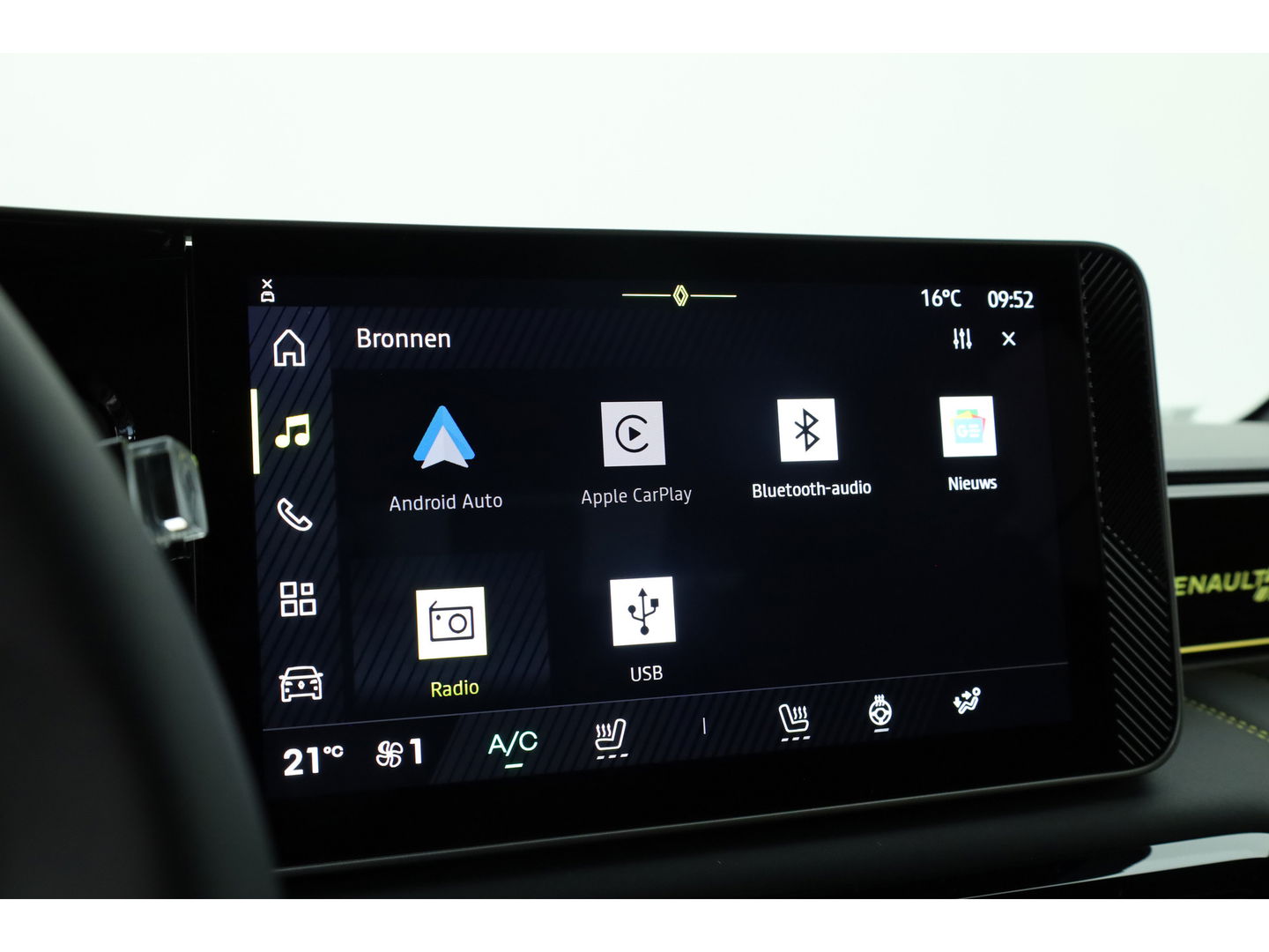 Renault 5 comfort Range Iconic Cinq 52 kWh | Navi | Adapt. Cruise | H&K | CarPlay | Stoel-Stuurverw.
