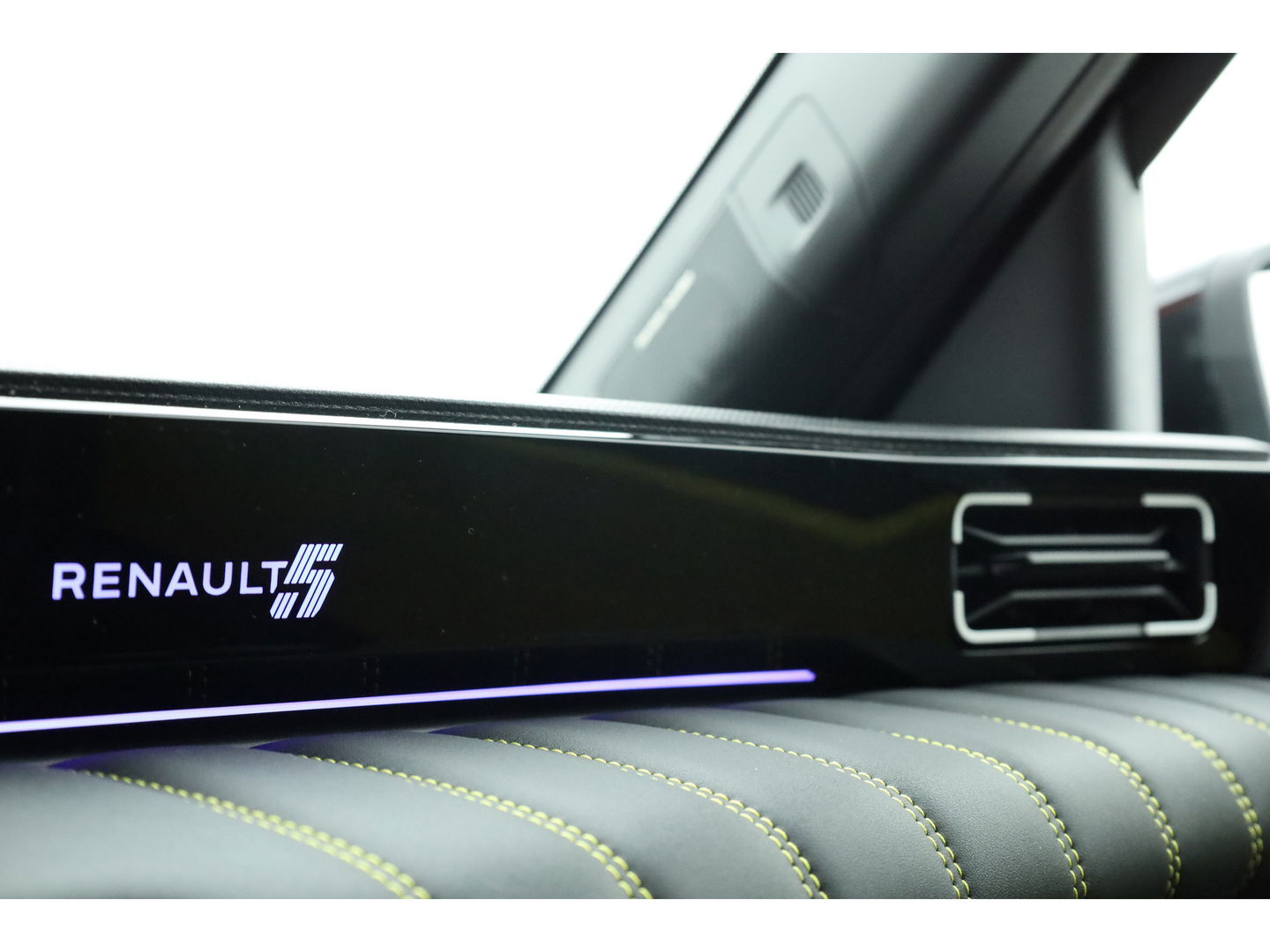 Renault 5 comfort Range Iconic Cinq 52 kWh | Navi | Adapt. Cruise | H&K | CarPlay | Stoel-Stuurverw.