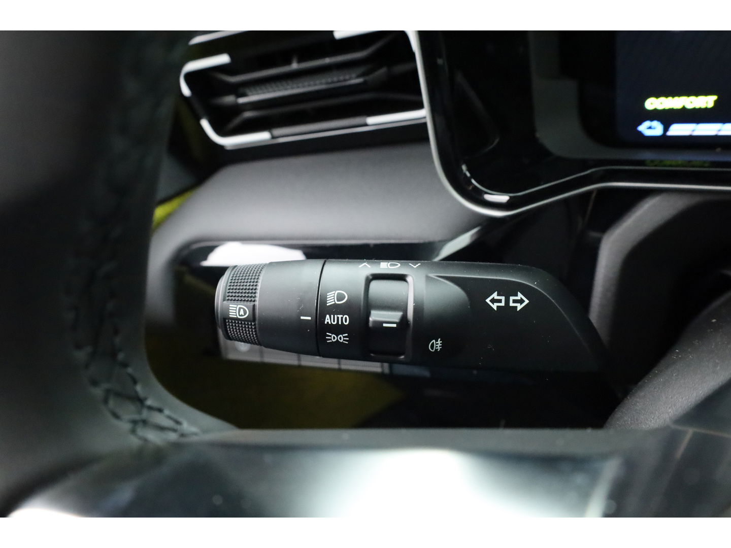 Renault 5 comfort Range Iconic Cinq 52 kWh | Navi | Adapt. Cruise | H&K | CarPlay | Stoel-Stuurverw.