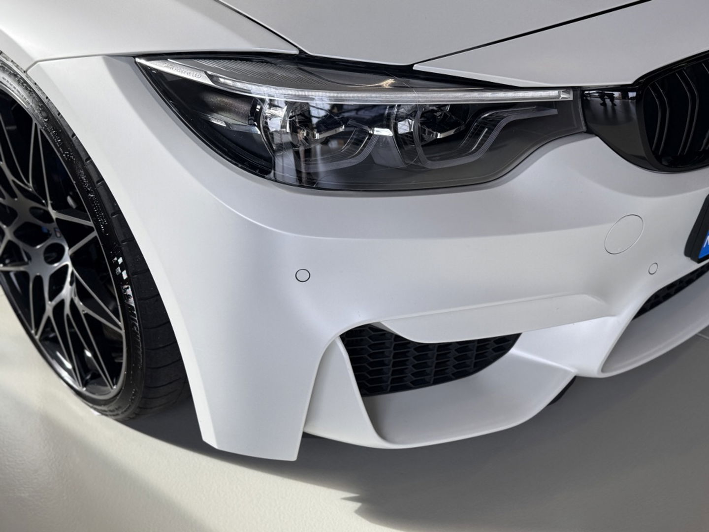 BMW 3 Serie M3 Competition DCTA 451PK M-Performance / Carbon / LED