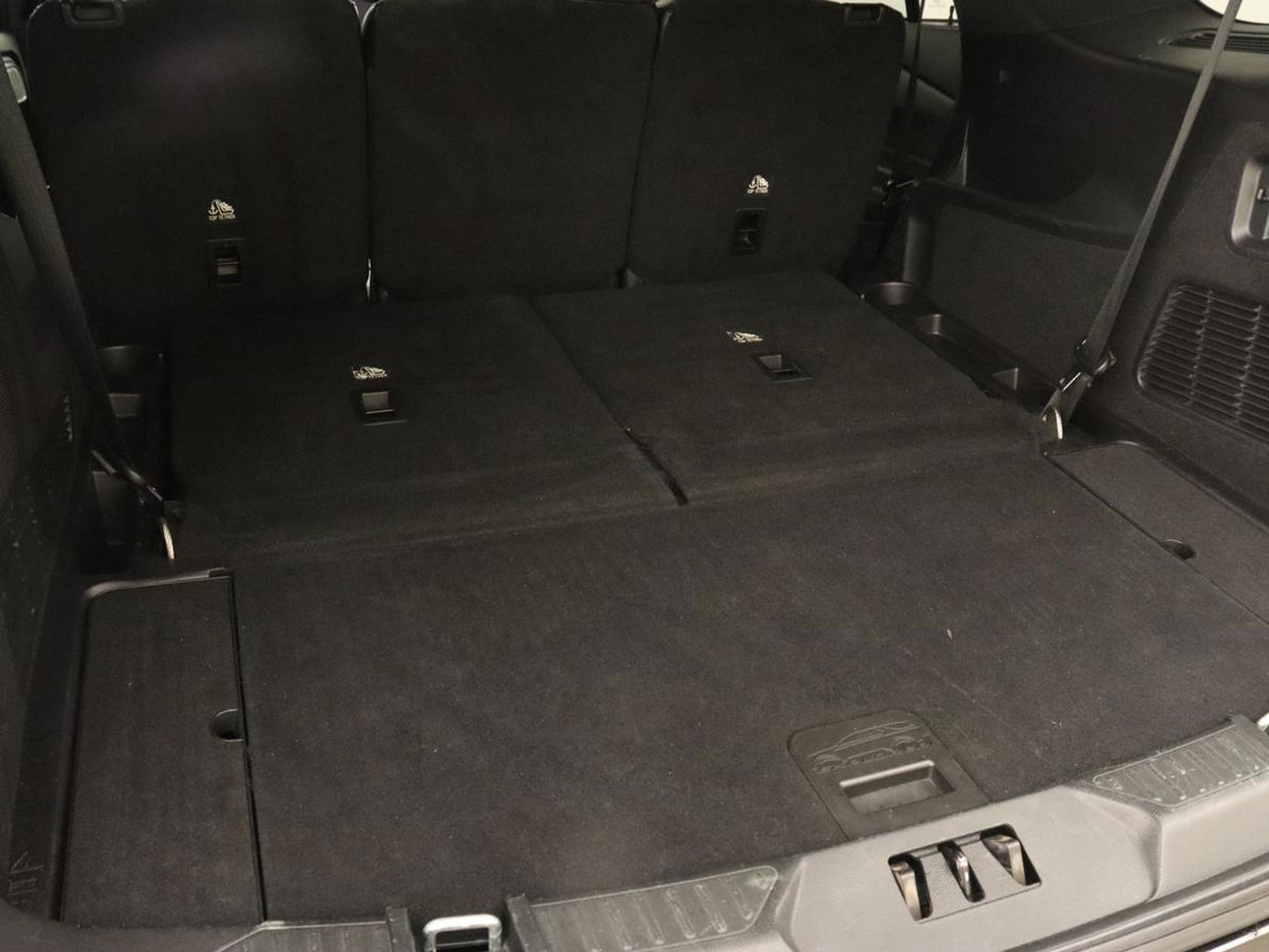 Ford Explorer Ford Explorer 3.0 V6 EcoBoost PHEV ST-Line 7-persoons | Panoramadak | Stoelventilatie | Leder | Trekhaak | Adaptive cruise | 360 Camera | Carplay | B&O Sound | Navigatie | Keyless