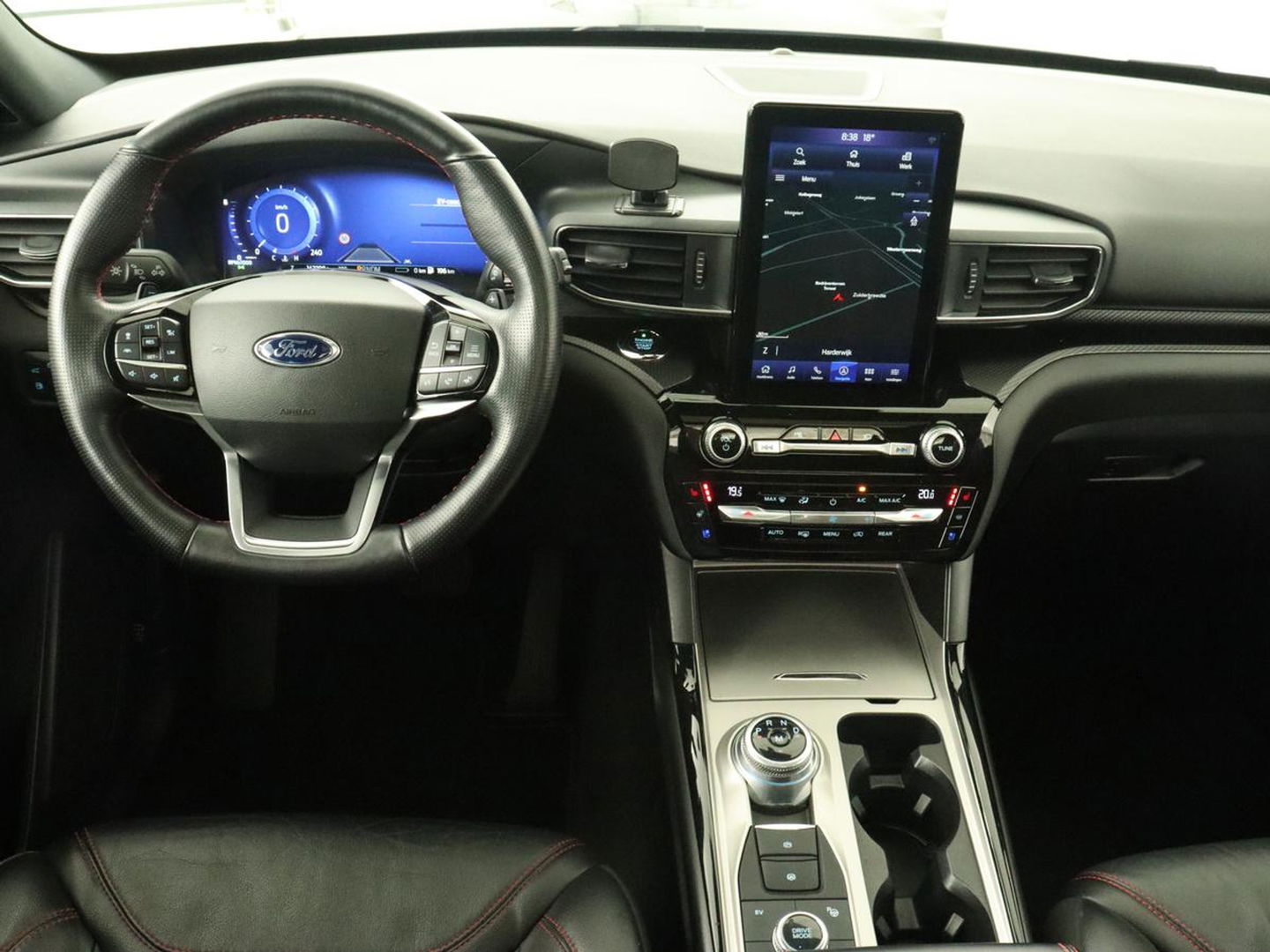 Ford Explorer Ford Explorer 3.0 V6 EcoBoost PHEV ST-Line 7-persoons | Panoramadak | Stoelventilatie | Leder | Trekhaak | Adaptive cruise | 360 Camera | Carplay | B&O Sound | Navigatie | Keyless