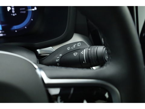 Volvo V60 2.0 T6 Plug-in hybrid AWD Plus Dark | Head-up | 360 camera | H&K Audio | Stoel + stuurverwarming |