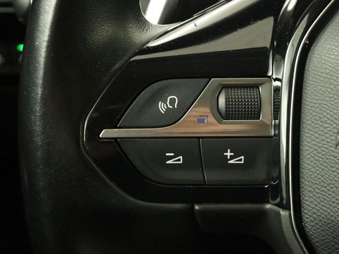 Peugeot 508 1.6 HYbrid Allure | Adaptive cruise | Half leder | Camera | Carplay | Navigatie | Full LED | Parkeerhulp | Digital Cockpit | PHEV | Plug In