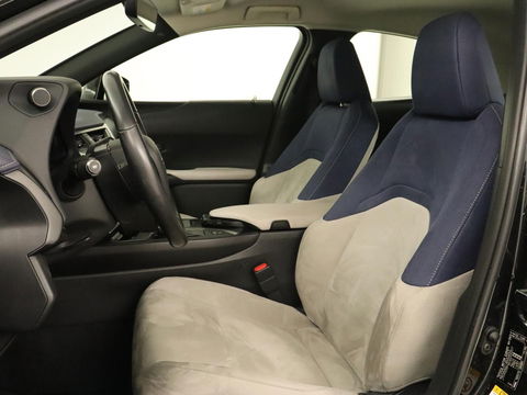 Lexus UX 250h AWD | Carplay | Adaptive cruise | Alcantara | Camera | Full LED | Navigatie | Bluetooth | Digital Cockpit