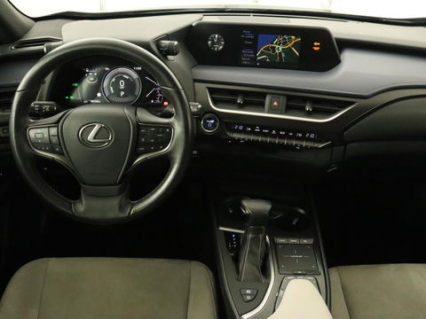 Lexus UX 250h AWD | Carplay | Adaptive cruise | Alcantara | Camera | Full LED | Navigatie | Bluetooth | Digital Cockpit