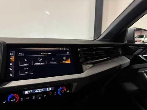 Audi A1 Sportback 40 TFSI S-Line KEYLESS PDC