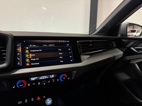 Audi A1 Sportback 40 TFSI S-Line KEYLESS PDC