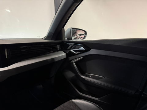 Audi A1 Sportback 40 TFSI S-Line KEYLESS PDC