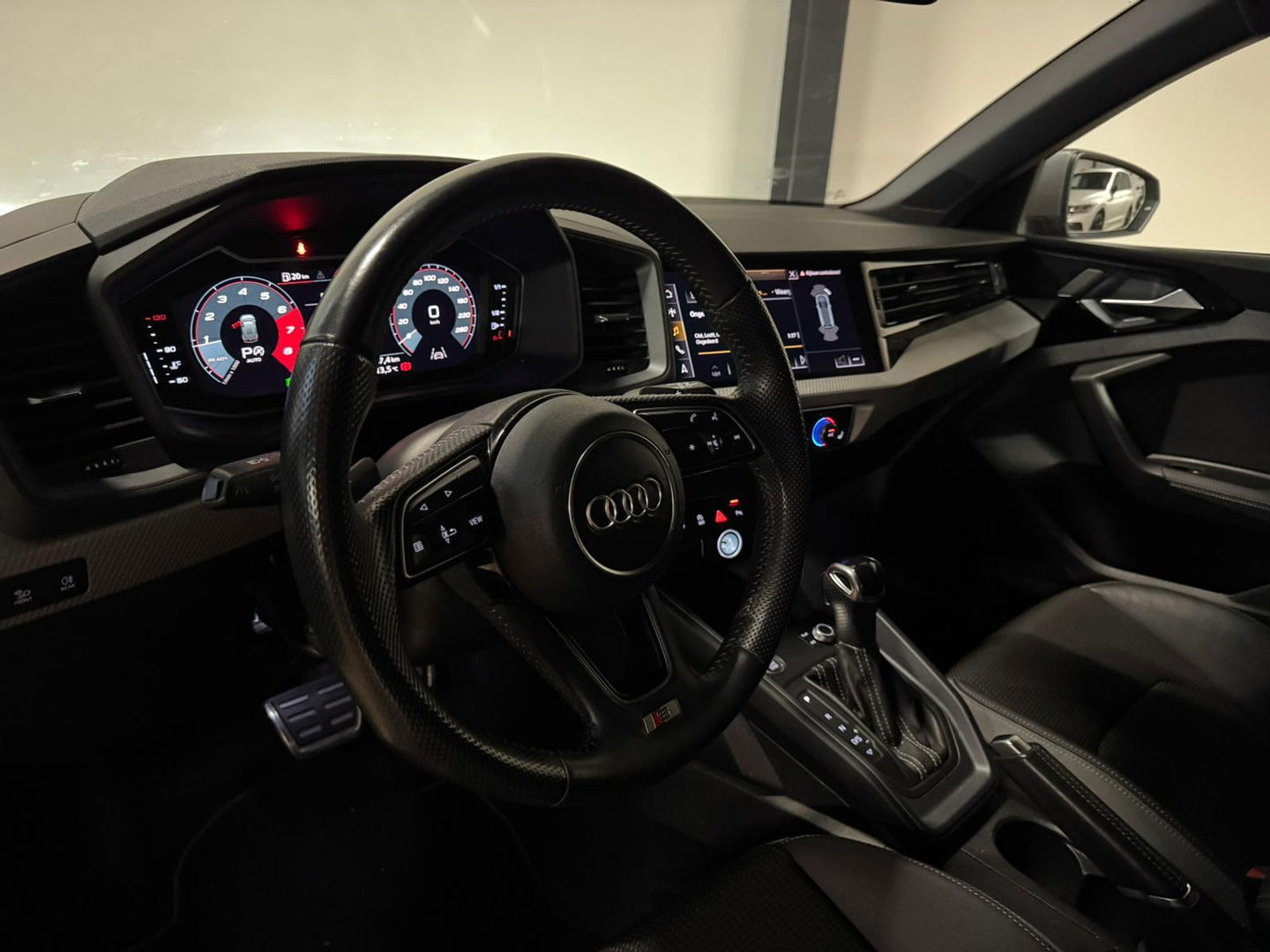 Audi A1 Sportback 40 TFSI S-Line KEYLESS PDC