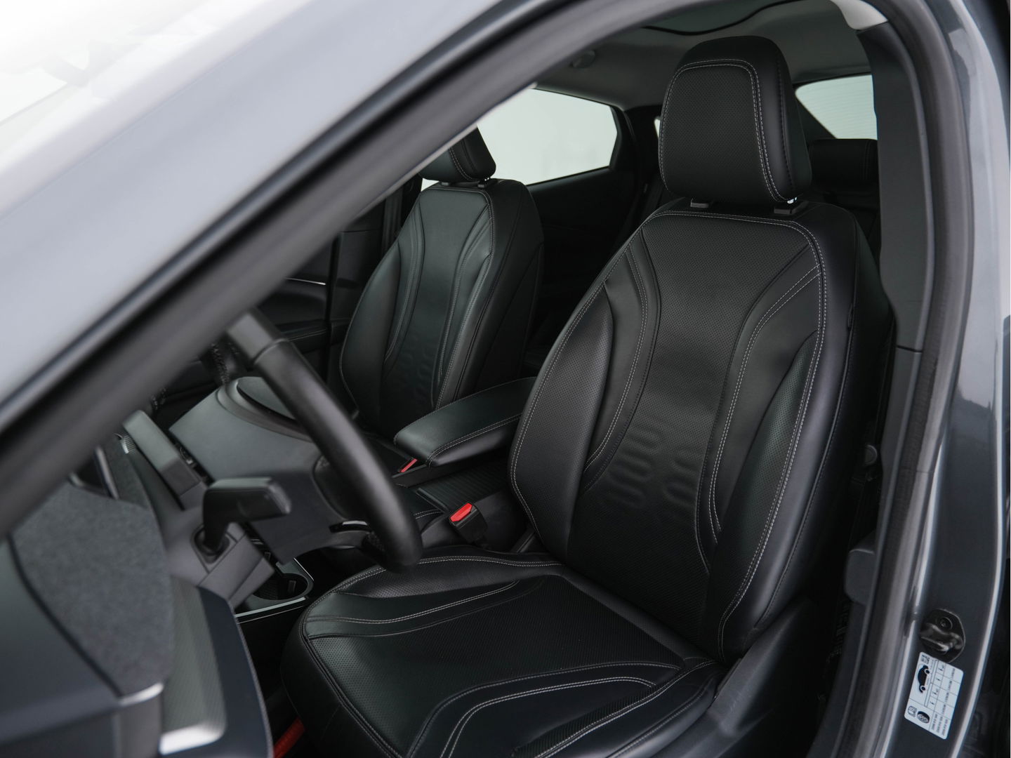 Ford Mustang Mach-E RWD 75 kWh [ 3-Fase ] {SOH-94%} (INCL-BTW) *PANO | LUXURY-LEATHER | ADAPTIVE-CRUISE | BANG&OLUFSEN | MEMORY-PACK | TOP-VIEW | FULL-LED | BLIND-SPOT | DAB+ | DIGI-COCKPIT | KEYLESS | NAVI-FULLMAP | CARPLAY | COMFORT-SEATS |