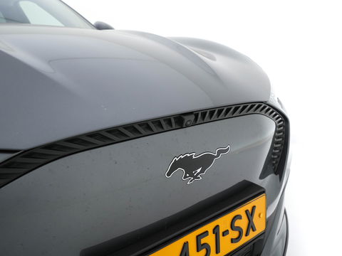 Ford Mustang Mach-E RWD 75 kWh [ 3-Fase ] {SOH-94%} (INCL-BTW) *PANO | LUXURY-LEATHER | ADAPTIVE-CRUISE | BANG&OLUFSEN | MEMORY-PACK | TOP-VIEW | FULL-LED | BLIND-SPOT | DAB+ | DIGI-COCKPIT | KEYLESS | NAVI-FULLMAP | CARPLAY | COMFORT-SEATS |