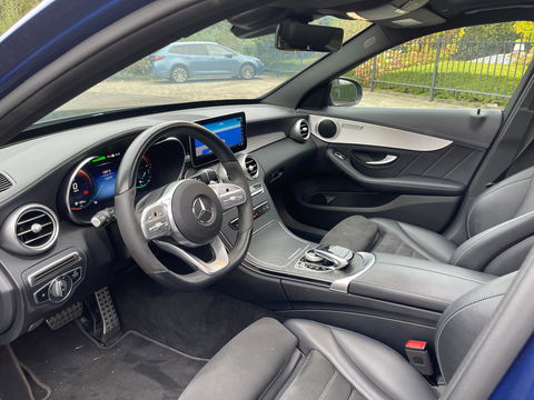 Mercedes-Benz C-Klasse Estate 300 e Hybride AMG NIGHT-PAKKET PANORAMADAK 360" CAMERA TREKHAAK