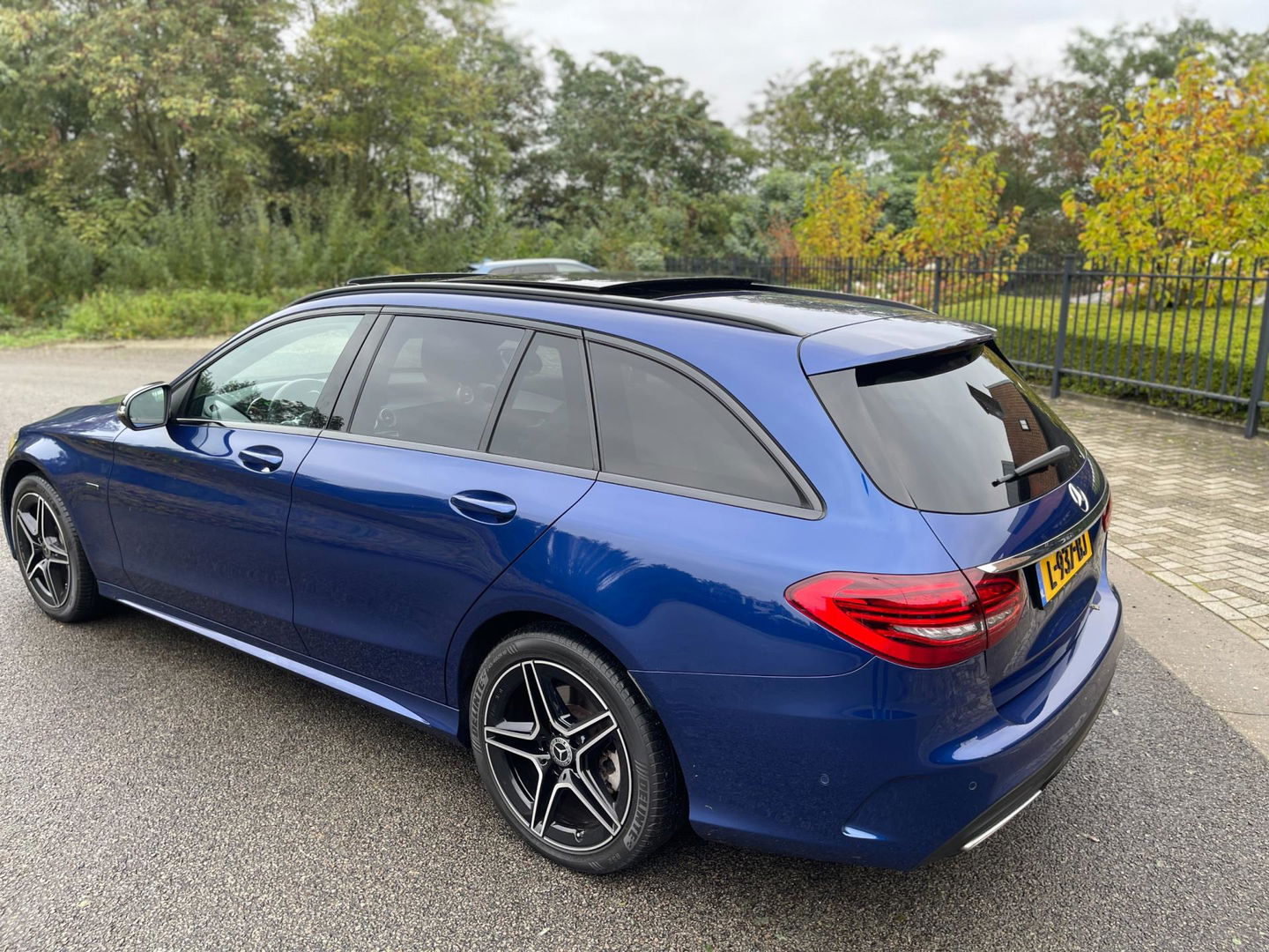 Mercedes-Benz C-Klasse Estate 300 e Hybride AMG NIGHT-PAKKET PANORAMADAK 360" CAMERA TREKHAAK