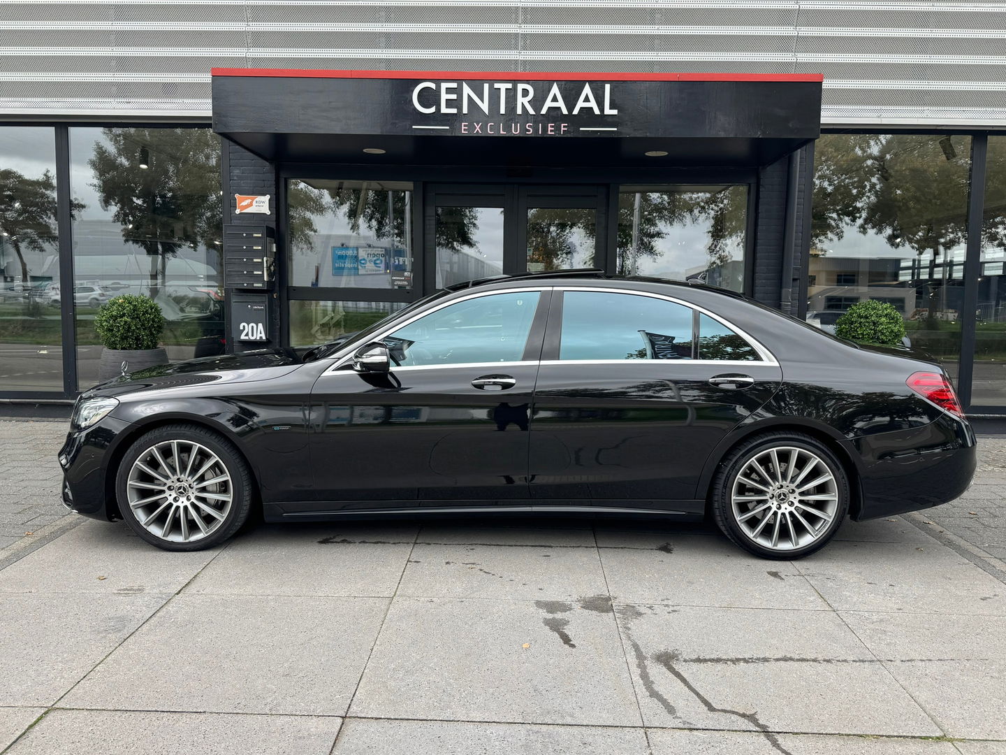 Mercedes-Benz S-Klasse 560 e Lang AMG 476PK|Pano|Burmester|Massage|Head-Up|Memory|360Camera|Leder