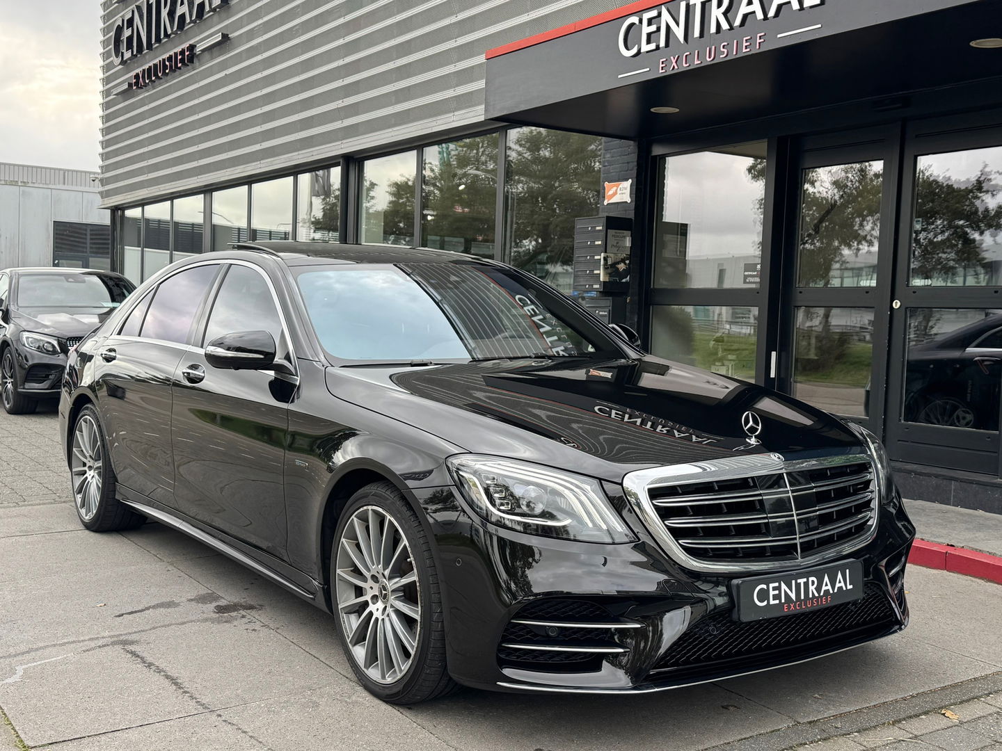 Mercedes-Benz S-Klasse 560 e Lang AMG 476PK|Pano|Burmester|Massage|Head-Up|Memory|360Camera|Leder