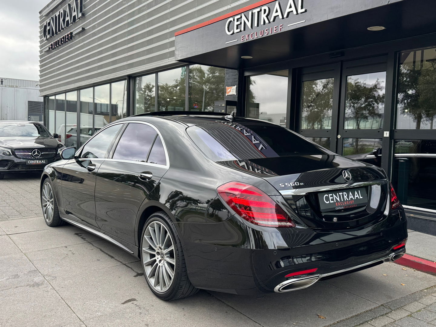 Mercedes-Benz S-Klasse 560 e Lang AMG 476PK|Pano|Burmester|Massage|Head-Up|Memory|360Camera|Leder