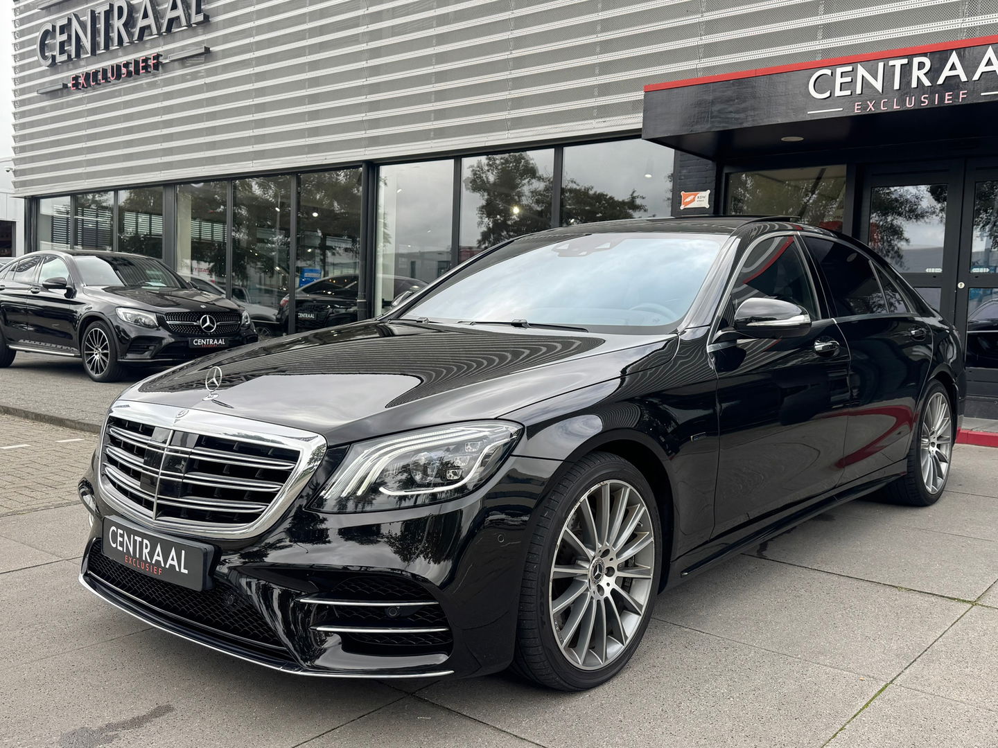Mercedes-Benz S-Klasse 560 e Lang AMG 476PK|Pano|Burmester|Massage|Head-Up|Memory|360Camera|Leder