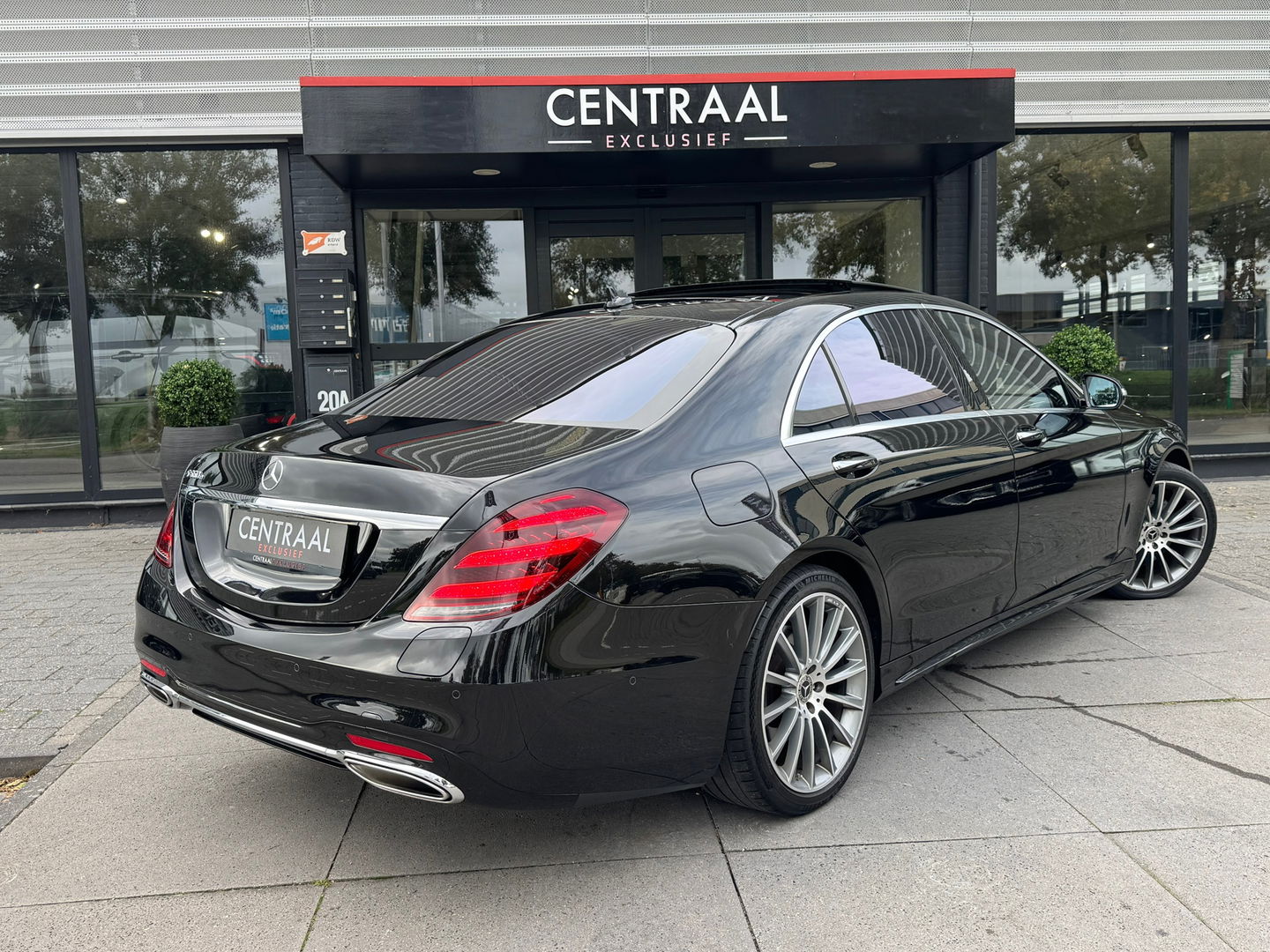Mercedes-Benz S-Klasse 560 e Lang AMG 476PK|Pano|Burmester|Massage|Head-Up|Memory|360Camera|Leder