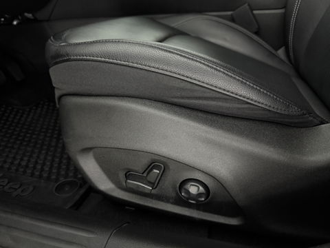 Jeep Compass 4xe 240PK Plug-in Hybrid Electric S | Virtual | Camera | Verwarmd stuur/stoel | Carplay | Leder | Keyless