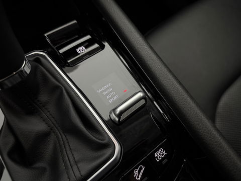 Jeep Compass 4xe 240PK Plug-in Hybrid Electric S | Virtual | Camera | Verwarmd stuur/stoel | Carplay | Leder | Keyless