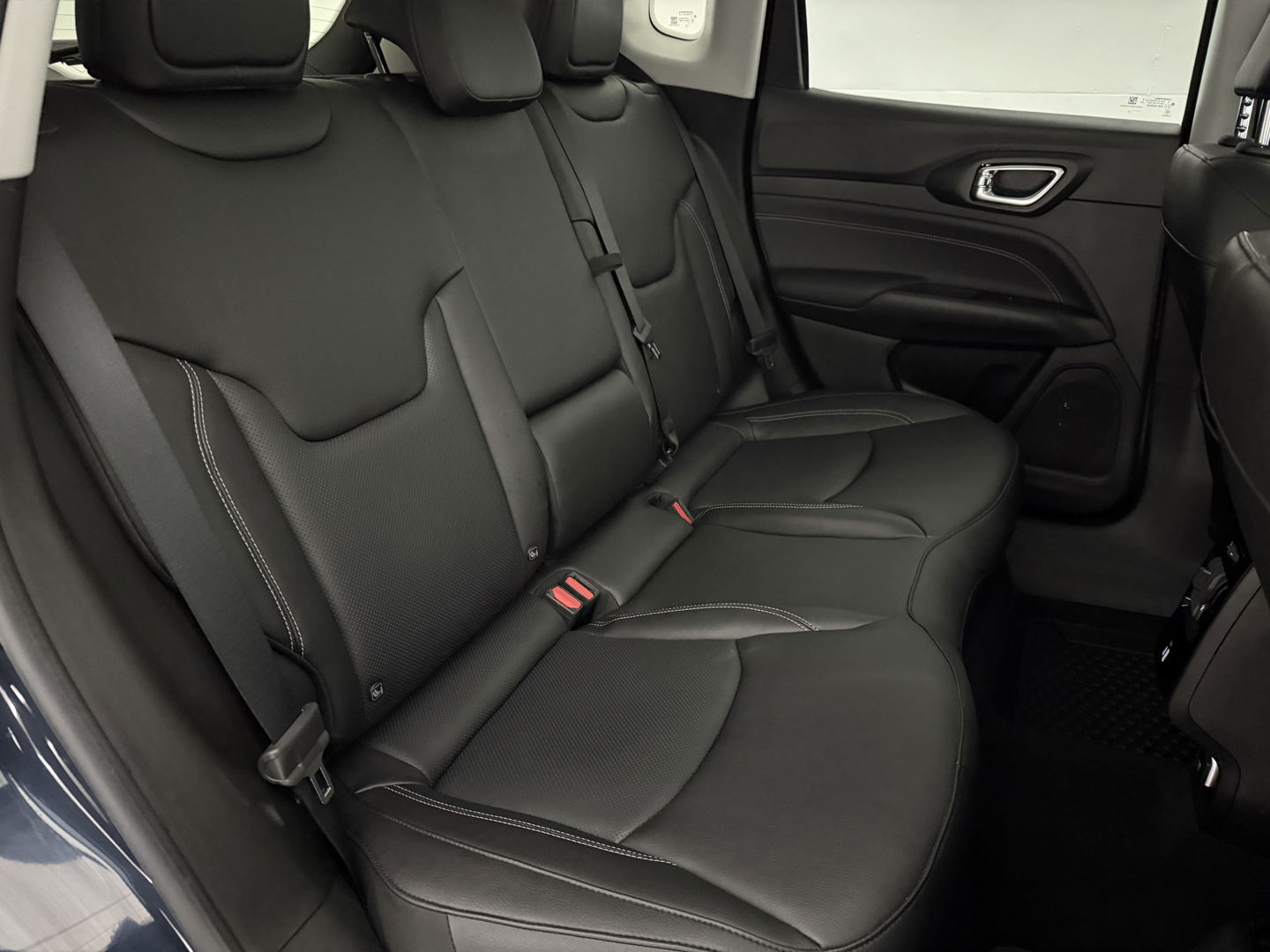 Jeep Compass 4xe 240PK Plug-in Hybrid Electric S | Virtual | Camera | Verwarmd stuur/stoel | Carplay | Leder | Keyless