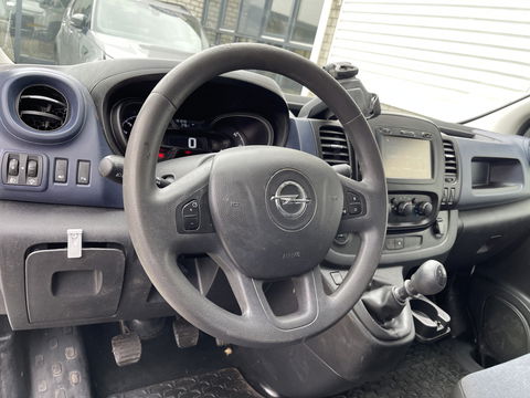Opel Vivaro 1.6 CDTI 120pk L2H1 Edition / vaste prijs rijklaar € 11.950 ex btw / euro 6 diesel / lease vanaf € 201 / airco / cruise / navigatie / trekhaak / imperial !