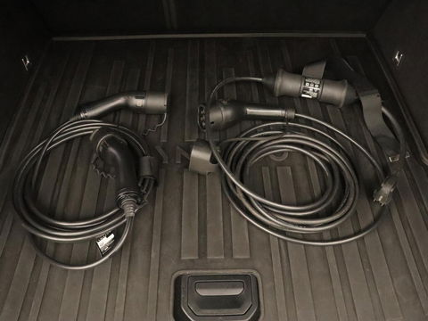 Lynk & Co 01 1.5 Plug In | Panoramadak | Infinity by Harman | Camera | Adaptive cruise | Stoelverwarming | Carplay | Memory | Full LED | PHEV