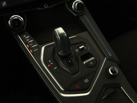 Lynk & Co 01 1.5 Plug In | Panoramadak | Infinity by Harman | Camera | Adaptive cruise | Stoelverwarming | Carplay | Memory | Full LED | PHEV