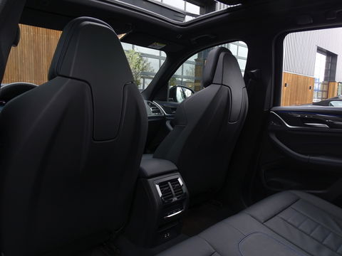 BMW X3 30e X-Drive 292PK / M-Sport Pro / Laser / Carbon / 2022