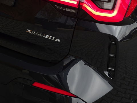 BMW X3 30e X-Drive 292PK / M-Sport Pro / Laser / Carbon / 2022
