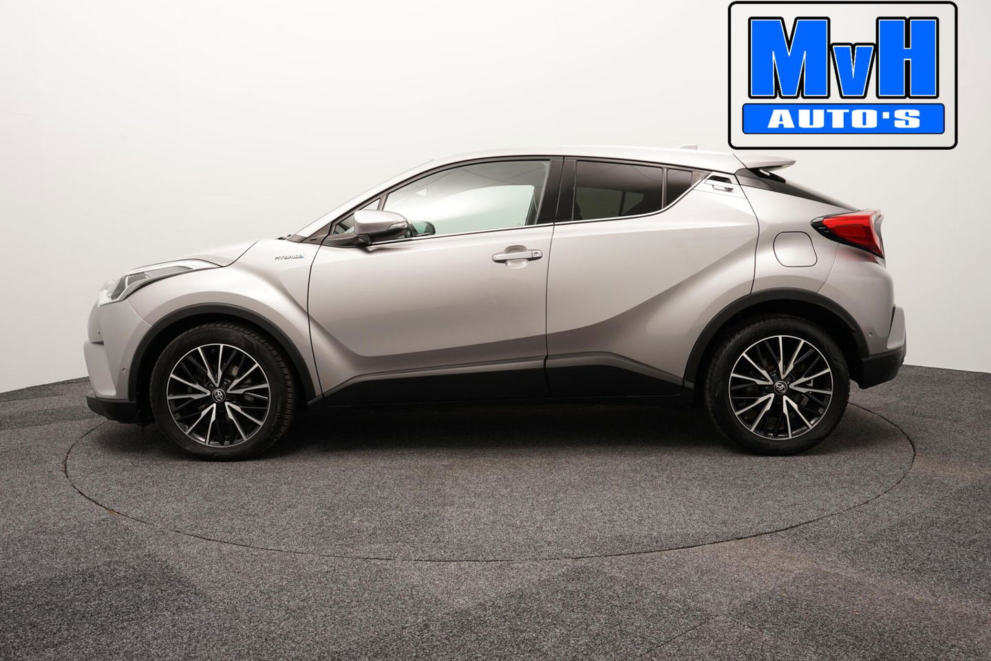 Toyota C-HR 1.8 Hybrid Executive|LEER|STOELVERW|PDC|CAMERA|NAP