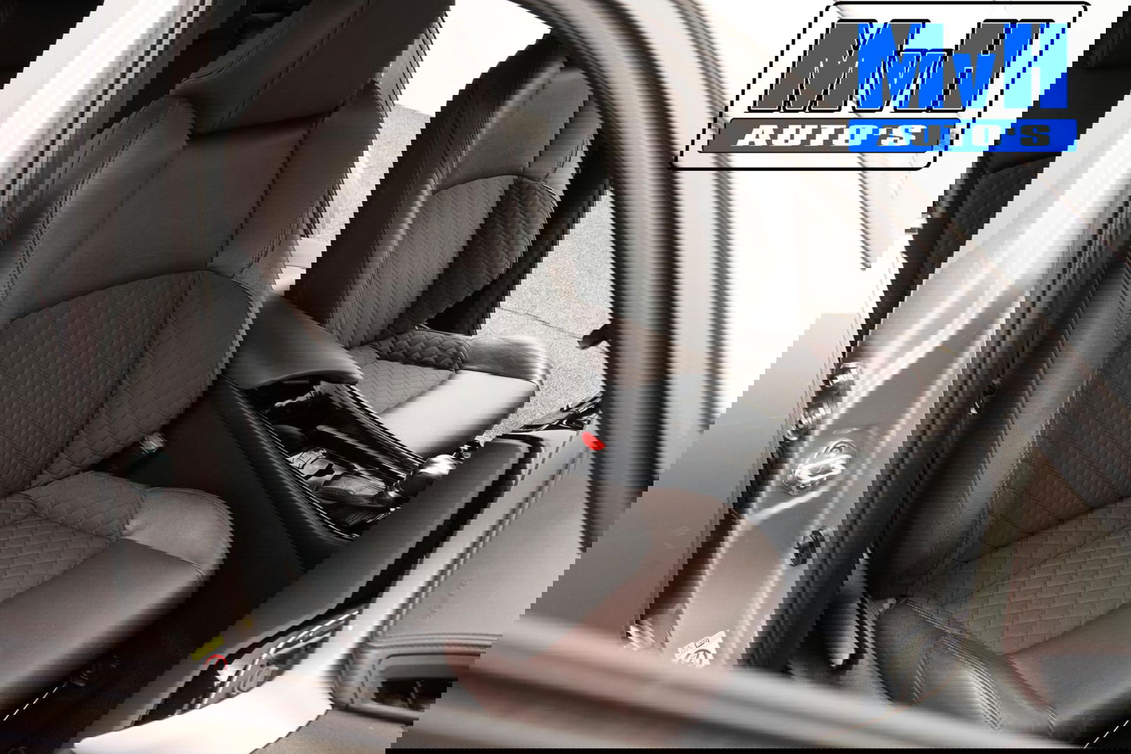 Toyota C-HR 1.8 Hybrid Executive|LEER|STOELVERW|PDC|CAMERA|NAP