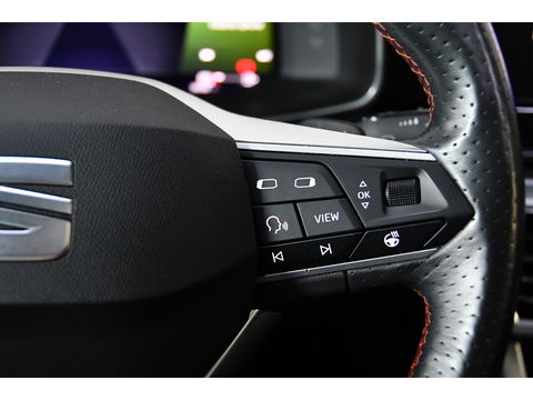 SEAT Leon 1.4 TSI eHybrid PHEV Pano FR Business Intense