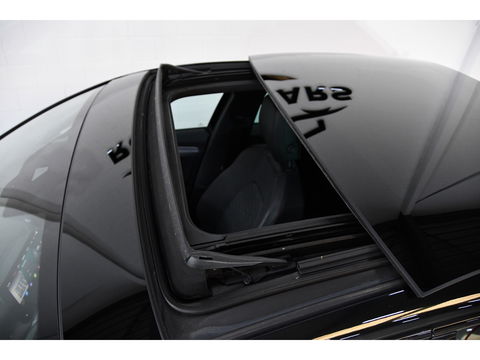 SEAT Leon 1.4 TSI eHybrid PHEV Pano FR Business Intense
