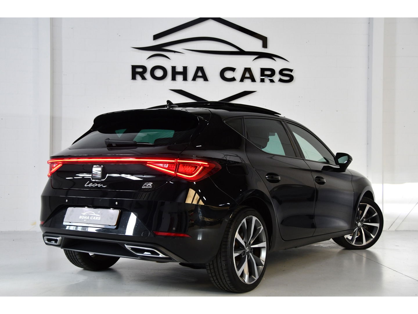 SEAT Leon 1.4 TSI eHybrid PHEV Pano FR Business Intense