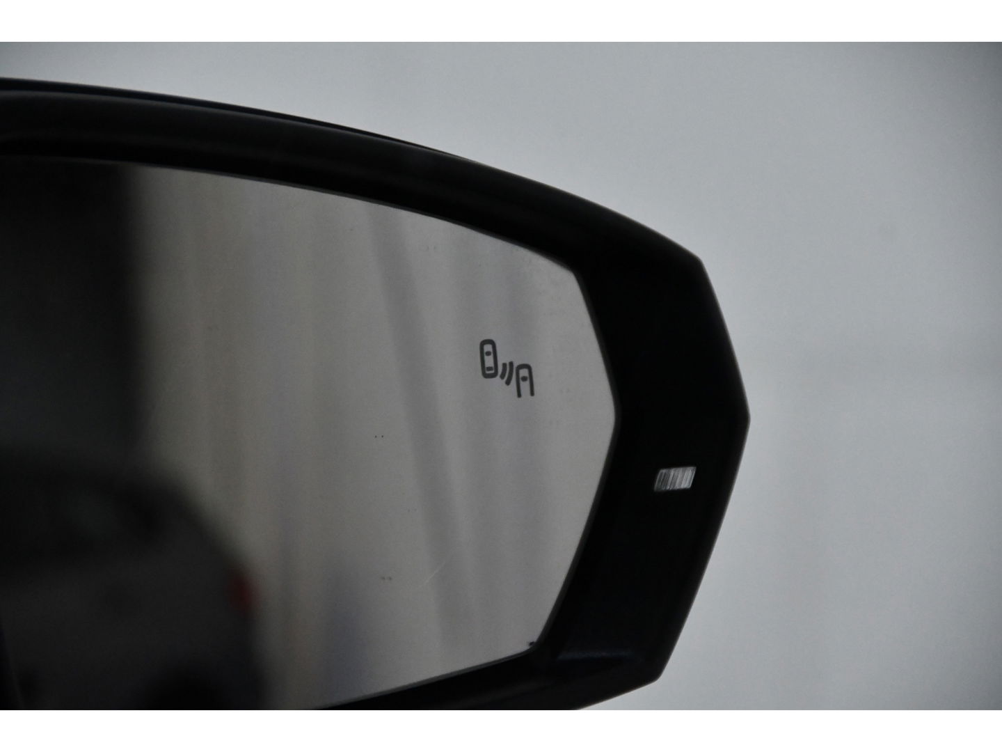 Volkswagen Polo 1.0 TSI R-line pano dsg keyless iq light