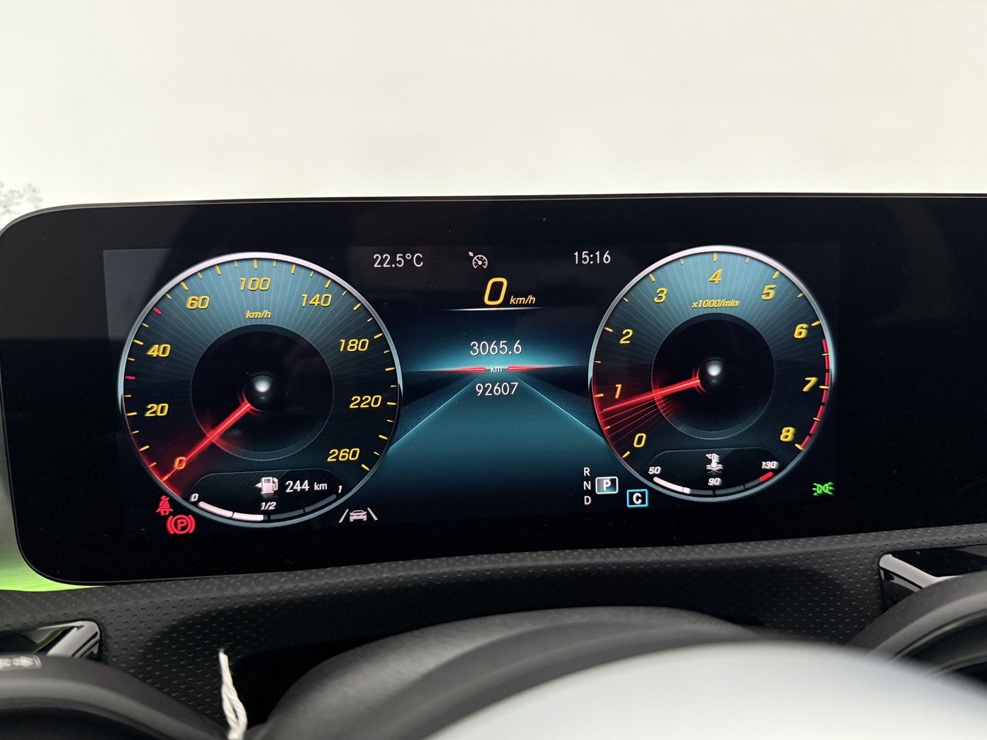 Mercedes-Benz A-Klasse 200 AMG | Pano | Sfeerverl. | Virtual | Burmester | Camera | Memory | Dodehoek | NAP