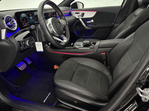 Mercedes-Benz A-Klasse 200 AMG | Pano | Sfeerverl. | Virtual | Burmester | Camera | Memory | Dodehoek | NAP