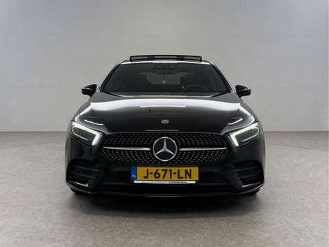 Mercedes-Benz A-Klasse 200 AMG | Pano | Sfeerverl. | Virtual | Burmester | Camera | Memory | Dodehoek | NAP