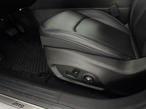 Jeep Compass 4xe 240PK Plug-in Hybrid Electric S | Virtual | Carplay | Camera | LED | Adaptive Cruise | Keyless