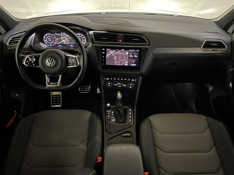 Volkswagen Tiguan 1.5 TSI R-Line Black Edition Pano Virtual Dynaudio 360° NAP