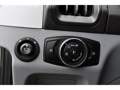 Ford Transit 2.0 TDCI L2H2 PB Edition Camera, Cruise, Carplay, Automaat, 130pk, Multimedia, Trekhaak, NAVI, Uniek!