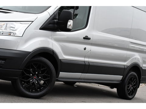 Ford Transit 2.0 TDCI L2H2 PB Edition Camera, Cruise, Carplay, Automaat, 130pk, Multimedia, Trekhaak, NAVI, Uniek!