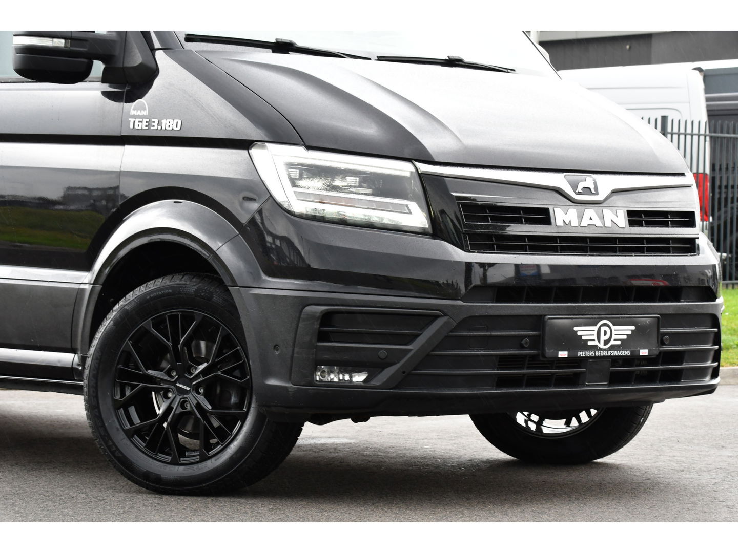 MAN TGE 35 2.0 L4H3 Black Edition Camera, Cruise, Carplay, LED, 177PK, Multimedia, Clima, Stoelverarming, Automaat, Uniek!