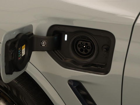BMW X3 xDrive30e | Trekhaak | Camera | Keyless | Stoelverwarming | Cruise control | DAB | Leder | LED | Navigatie | Carplay | LMV 20 inch