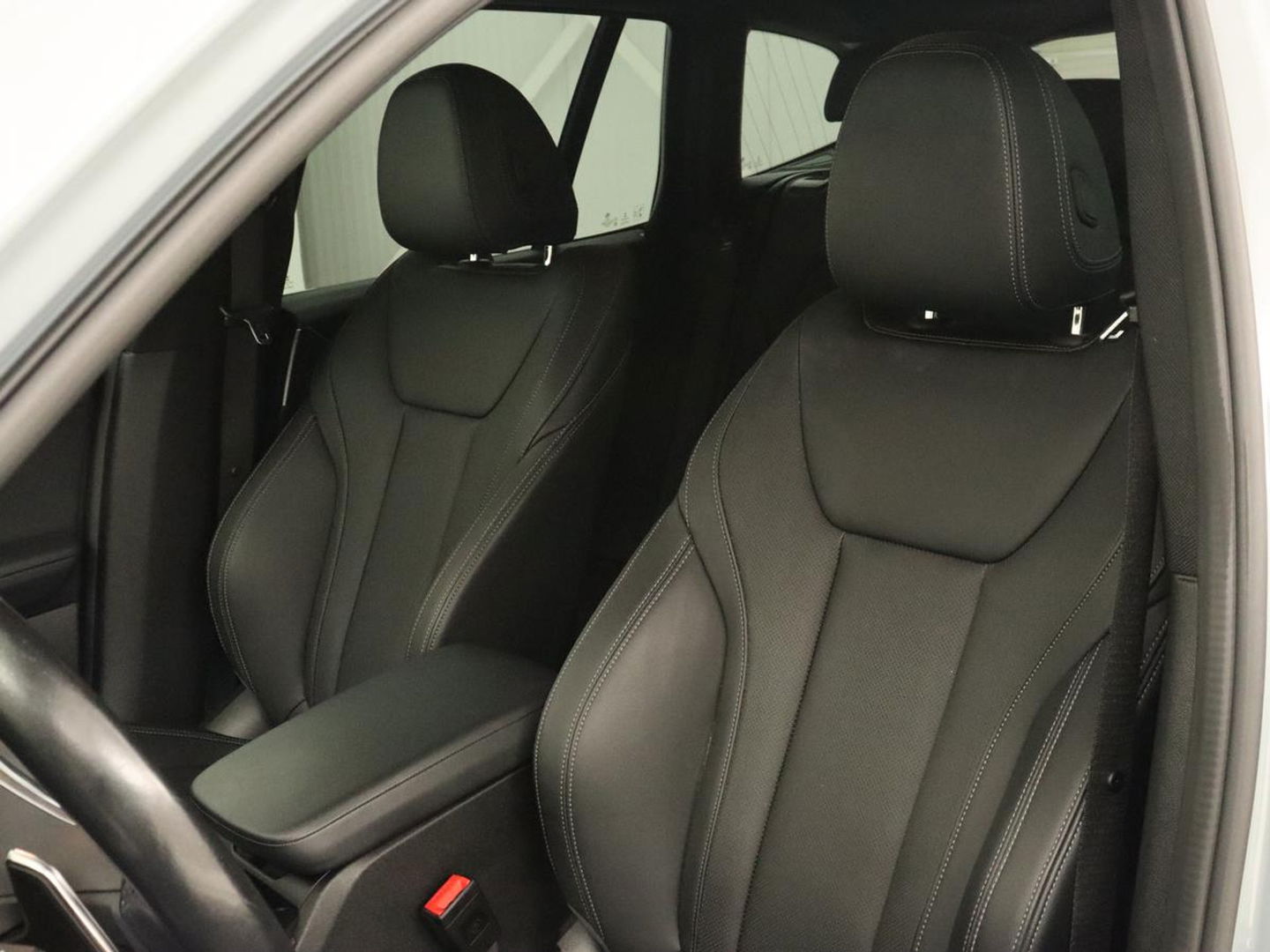 BMW X3 xDrive30e | Trekhaak | Camera | Keyless | Stoelverwarming | Cruise control | DAB | Leder | LED | Navigatie | Carplay | LMV 20 inch