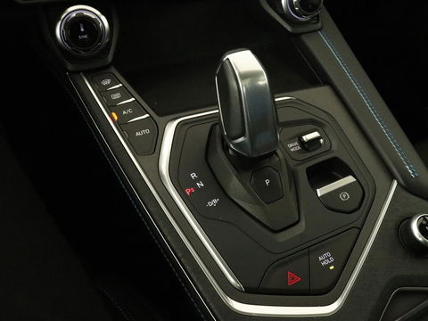 Lynk & Co 01 1.5 | Panoramadak | Carplay | Memory | Keyless | Navigatie | Camera | LED | Sfeerverlichting | Stoelverwarming | Stoelventilatie | Stembediening | LMV 20 inch | 48.000KM