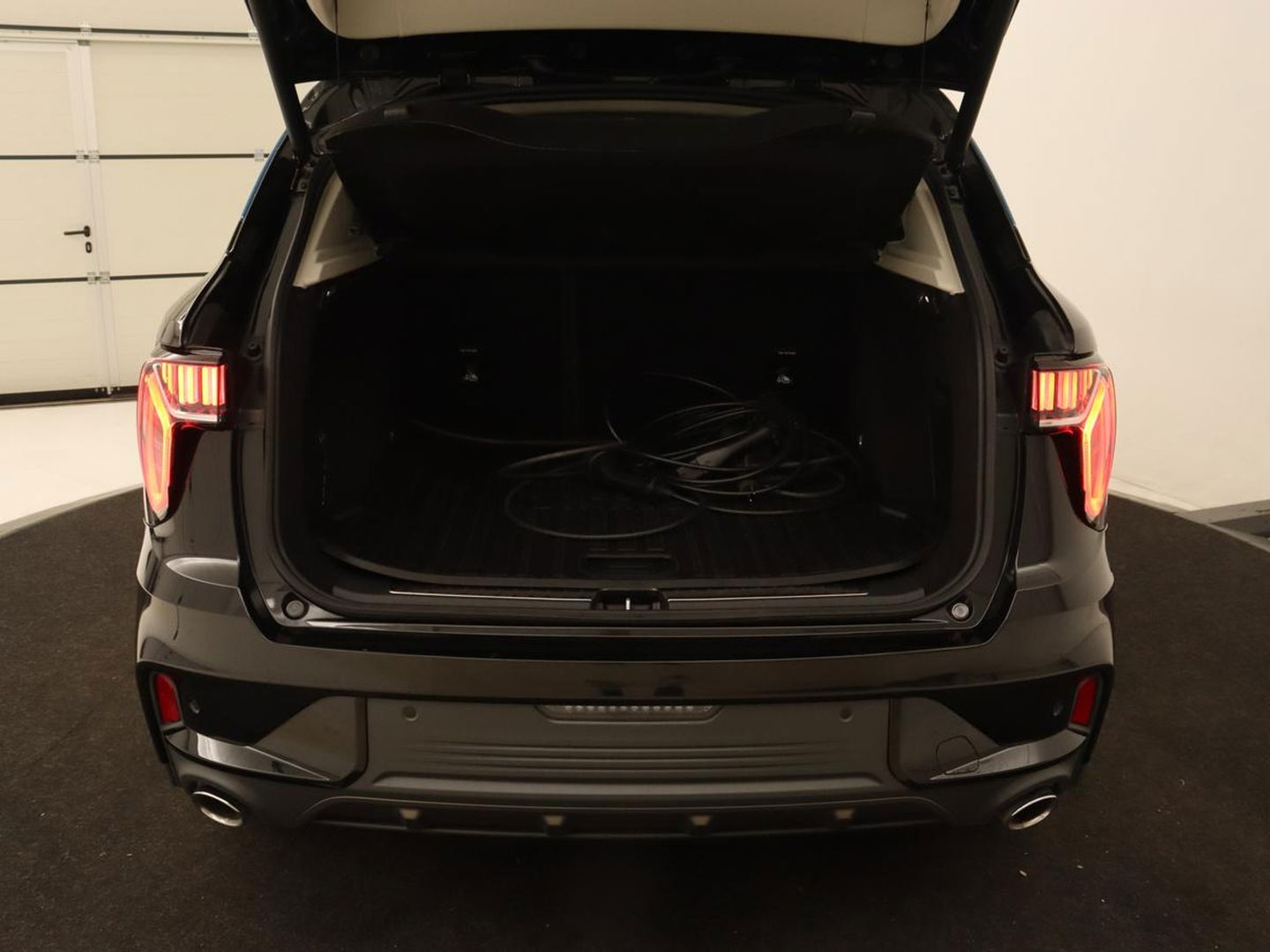 Lynk & Co 01 1.5 | Panoramadak | Carplay | Memory | Keyless | Navigatie | Camera | LED | Sfeerverlichting | Stoelverwarming | Stoelventilatie | Stembediening | LMV 20 inch | 48.000KM